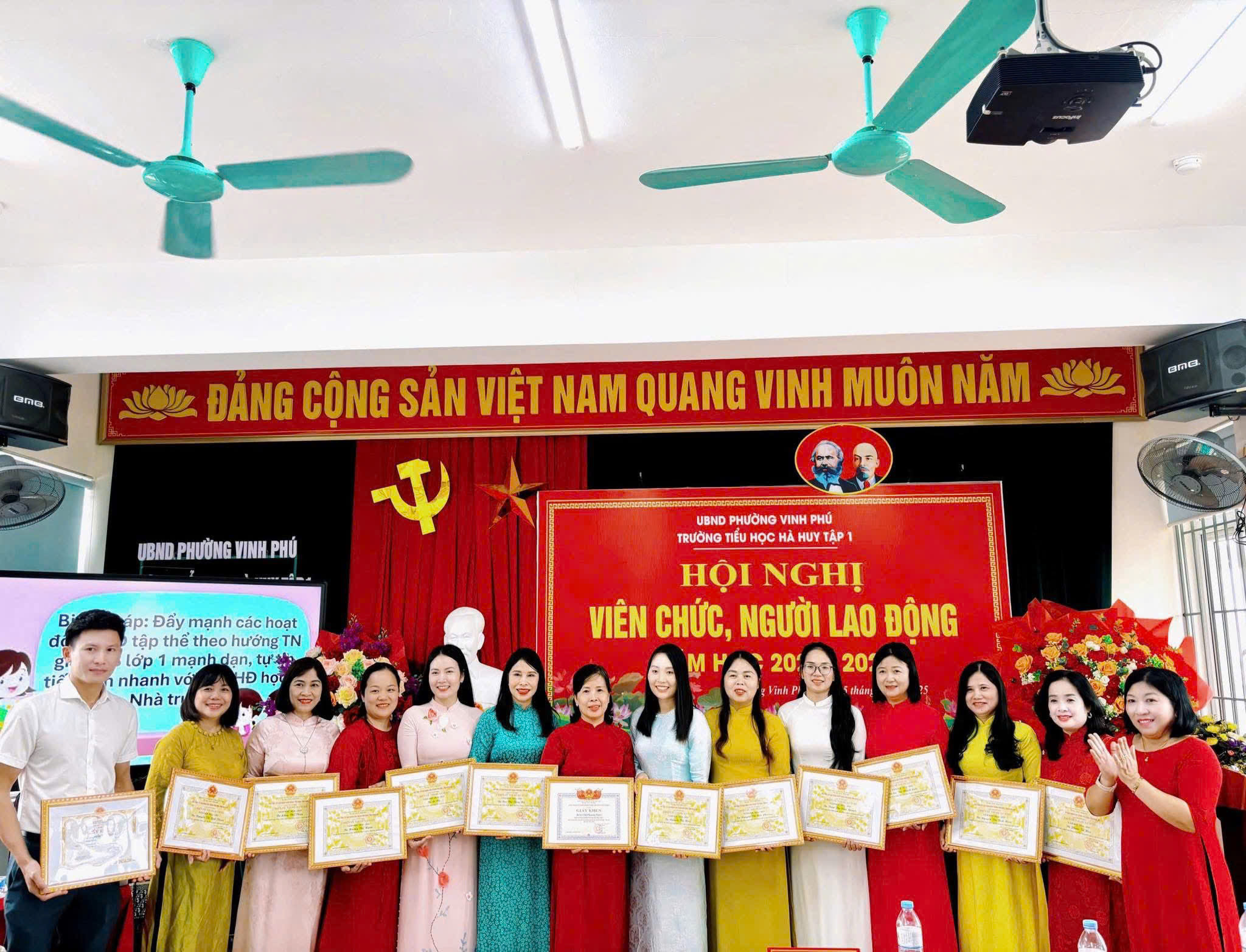 HỘI NGHỊ VIÊN CHỨC, NGƯỜI LAO ĐỘNG NĂM HỌC 2025 - 2026