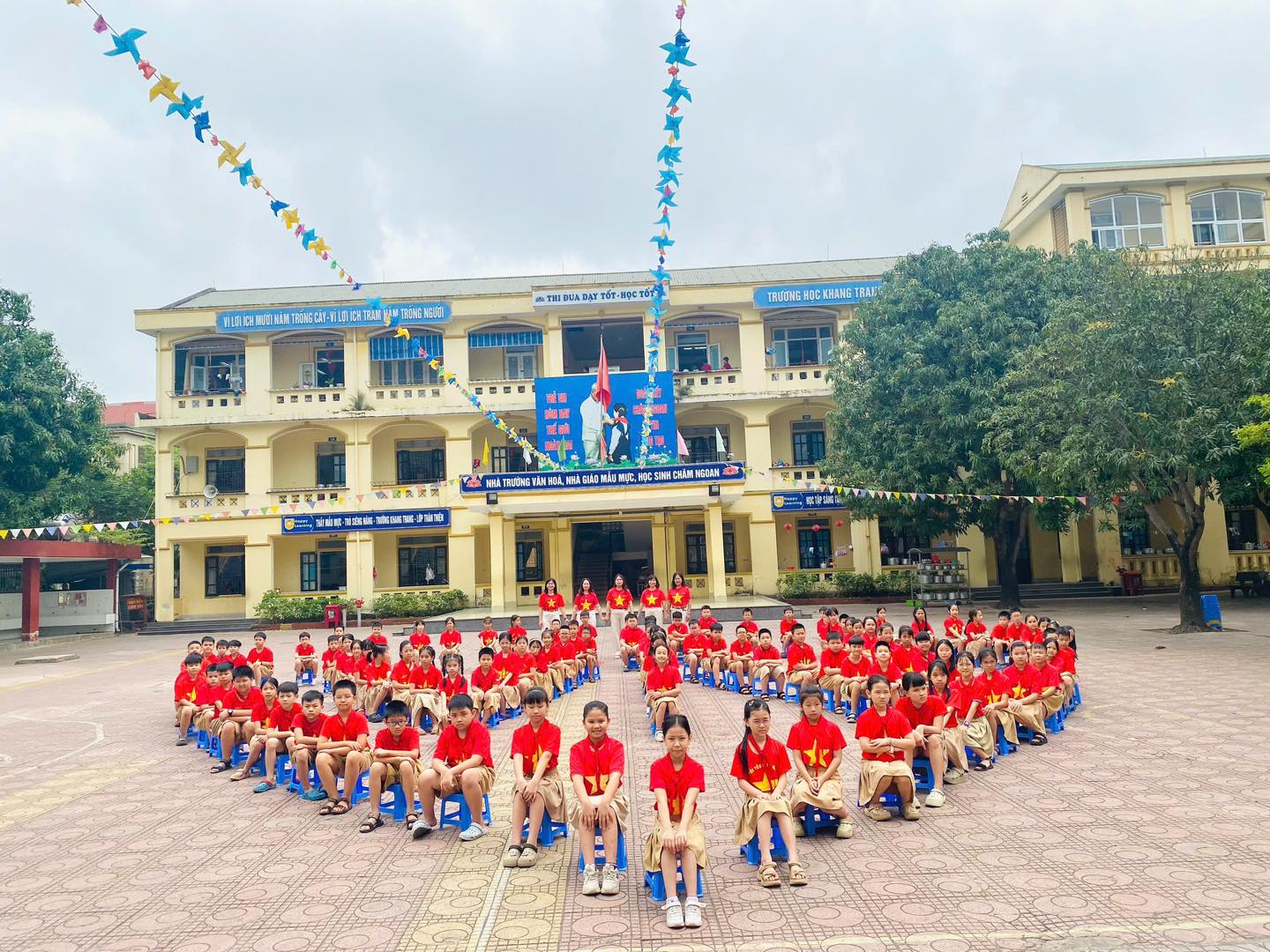 MỪNG ĐẠI LỄ 50 NĂM RỰC RỠ VÀNG SON (30/4/1975 – 30/4/2025) TỰ HÀO DÂN TỘC – TIẾP BƯỚC CHA ANH