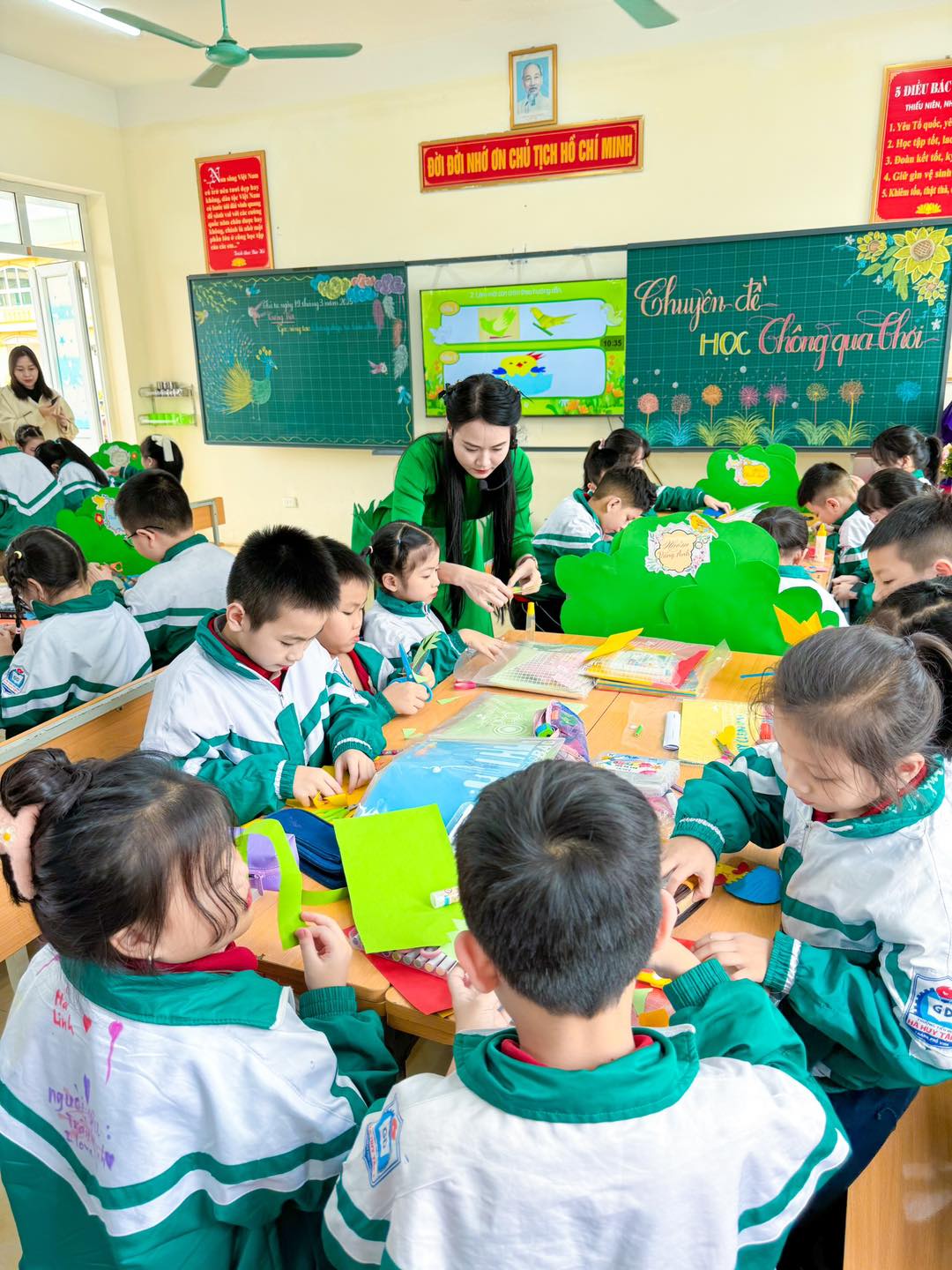 HUYÊN ĐỀ CẤP CỤM: HỌC THÔNG QUA CHƠI